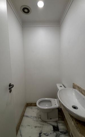 Apartamento à venda com 163m², 3 quartos e 3 vagas Apartamento à venda com 163m², 3 quartos e 3 vagasLavabo