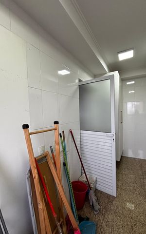 Apartamento à venda com 163m², 3 quartos e 3 vagas Apartamento à venda com 163m², 3 quartos e 3 vagasÁrea de Serviço