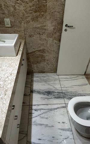 Apartamento à venda com 163m², 3 quartos e 3 vagas Apartamento à venda com 163m², 3 quartos e 3 vagasBanheiro da Suíte 1