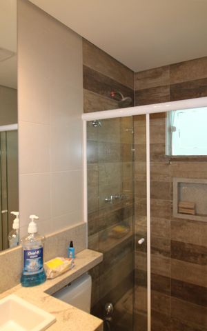Casa de condomínio à venda com 289m², 4 quartos e 4 vagasQuarto 3 - Banheiro