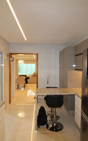 Casa de condomínio à venda com 289m², 4 quartos e 4 vagasCozinha