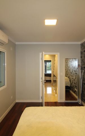 Casa de condomínio à venda com 289m², 4 quartos e 4 vagasQuarto 1