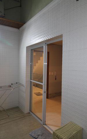 Casa de condomínio à venda com 289m², 4 quartos e 4 vagasÁrea de Serviço