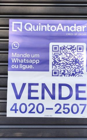 Apartamento à venda com 44m², 2 quartos e sem vaga Apartamento à venda com 44m², 2 quartos e sem vagaFachada