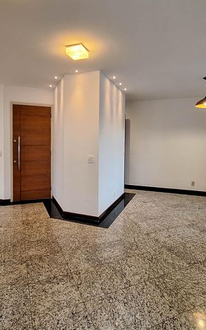 Apartamento à venda com 186m², 4 quartos e 2 vagasSala