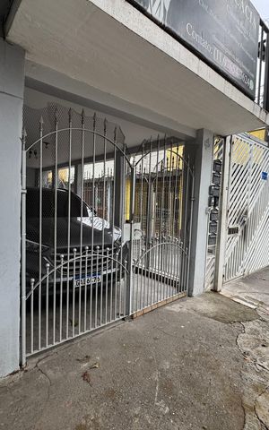 Casa à venda com 105m², 2 quartos e 1 vaga Casa à venda com 105m², 2 quartos e 1 vagaFachada da viela - PLACA