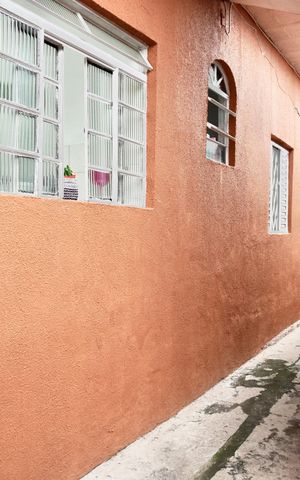 Casa à venda com 102m², 4 quartos e sem vaga Casa à venda com 102m², 4 quartos e sem vagaCorredor