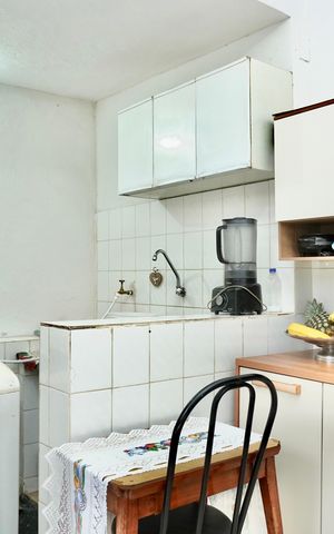 Casa à venda com 102m², 4 quartos e sem vaga Casa à venda com 102m², 4 quartos e sem vagaCozinha