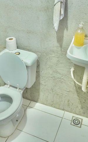 Casa à venda com 102m², 4 quartos e sem vaga Casa à venda com 102m², 4 quartos e sem vagaLavabo