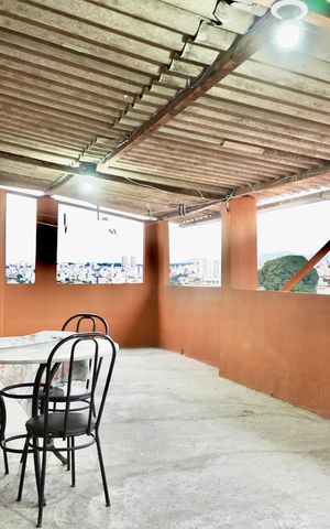 Casa à venda com 102m², 4 quartos e sem vaga Casa à venda com 102m², 4 quartos e sem vagaÁrea da cobertura