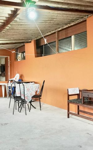 Casa à venda com 102m², 4 quartos e sem vaga Casa à venda com 102m², 4 quartos e sem vagaÁrea da cobertura