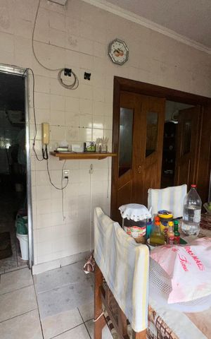 Casa à venda com 199m², 3 quartos e 2 vagas Casa à venda com 199m², 3 quartos e 2 vagasCozinha