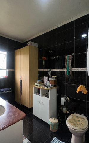 Casa à venda com 199m², 3 quartos e 2 vagas Casa à venda com 199m², 3 quartos e 2 vagasBanheiro da Suíte