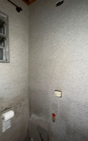 Casa à venda com 199m², 3 quartos e 2 vagas Casa à venda com 199m², 3 quartos e 2 vagasBanheiro 2