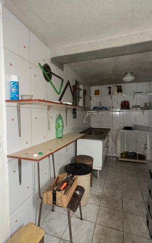 Casa à venda com 199m², 3 quartos e 2 vagas Casa à venda com 199m², 3 quartos e 2 vagasÁrea de Serviço