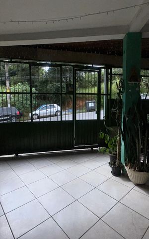 Casa à venda com 199m², 3 quartos e 2 vagas Casa à venda com 199m², 3 quartos e 2 vagasGaragem