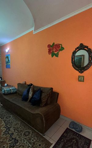 Casa à venda com 199m², 3 quartos e 2 vagas Casa à venda com 199m², 3 quartos e 2 vagasSala