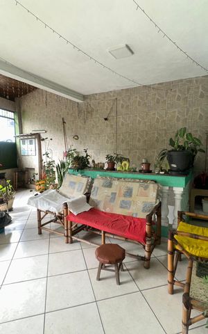 Casa à venda com 199m², 3 quartos e 2 vagas Casa à venda com 199m², 3 quartos e 2 vagasGaragem