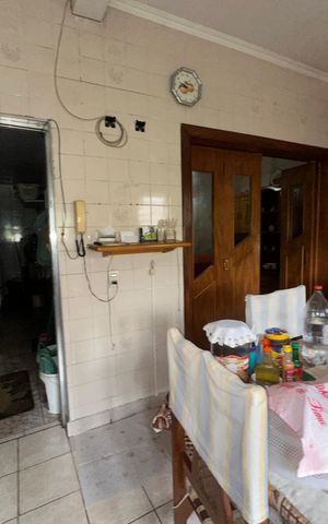 Casa à venda com 199m², 3 quartos e 2 vagas Casa à venda com 199m², 3 quartos e 2 vagasCozinha