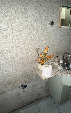 Casa à venda com 199m², 3 quartos e 2 vagas Casa à venda com 199m², 3 quartos e 2 vagasBanheiro 2