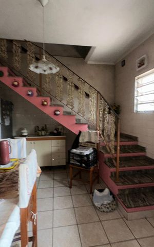 Casa à venda com 199m², 3 quartos e 2 vagas Casa à venda com 199m², 3 quartos e 2 vagasCozinha