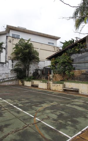 Casa para alugar com 500m², 4 quartos e 3 vagasQuadra