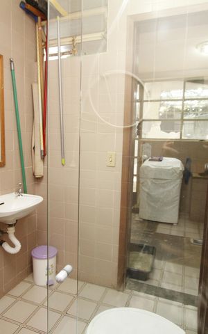 Casa para alugar com 500m², 4 quartos e 3 vagasBanheiro de serviço