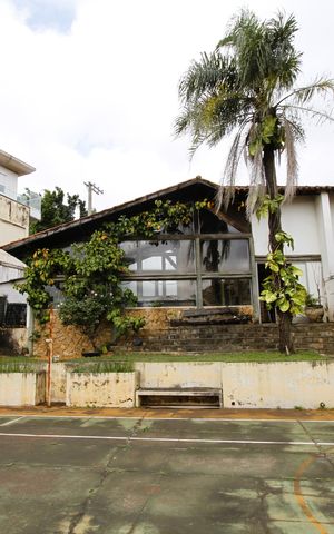 Casa para alugar com 500m², 4 quartos e 3 vagasQuadra