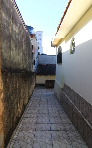 Casa à venda com 88m², 2 quartos e 1 vagaCorredor