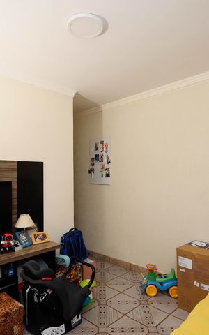 Casa à venda com 275m², 4 quartos e 2 vagas Casa à venda com 275m², 4 quartos e 2 vagasSala casa 1