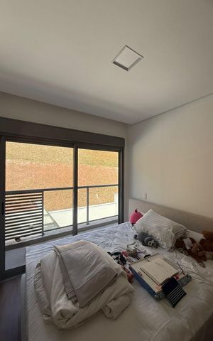 Casa de condomínio à venda com 200m², 3 quartos e 2 vagas Casa de condomínio à venda com 200m², 3 quartos e 2 vagasQuarto