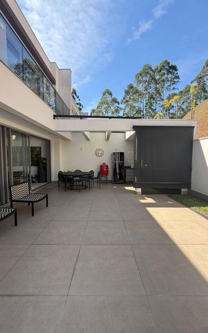 Casa de condomínio à venda com 200m², 3 quartos e 2 vagas Casa de condomínio à venda com 200m², 3 quartos e 2 vagasÁrea externa