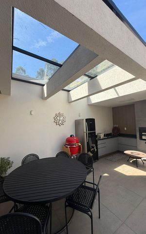 Casa de condomínio à venda com 200m², 3 quartos e 2 vagas Casa de condomínio à venda com 200m², 3 quartos e 2 vagasÁrea externa