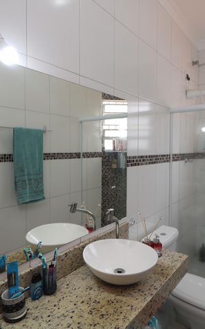Casa à venda com 198m², 3 quartos e 2 vagasBanheiro da Suíte 3