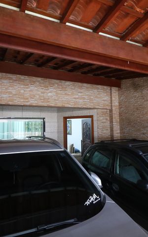 Casa à venda com 198m², 3 quartos e 2 vagasGaragem