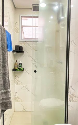 Apartamento à venda com 47m², 2 quartos e 1 vaga Apartamento à venda com 47m², 2 quartos e 1 vagaBanheiro