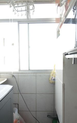 Apartamento à venda com 48m², 3 quartos e 1 vaga Apartamento à venda com 48m², 3 quartos e 1 vagaCozinha e Área de Serviço