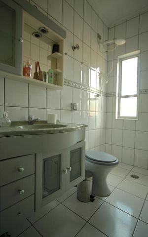 Casa à venda com 225m², 3 quartos e 2 vagasSuíte 