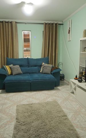 Casa à venda com 225m², 3 quartos e 2 vagasSala 