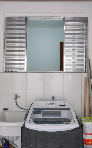 Casa à venda com 63m², 2 quartos e sem vagaQuintal e área de serviço