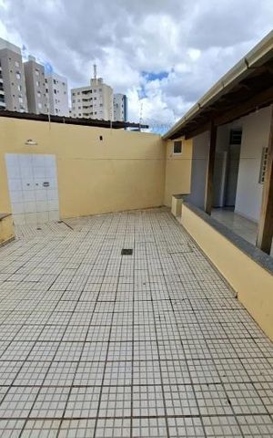 Casa para alugar com 50m², 4 quartos e 1 vaga