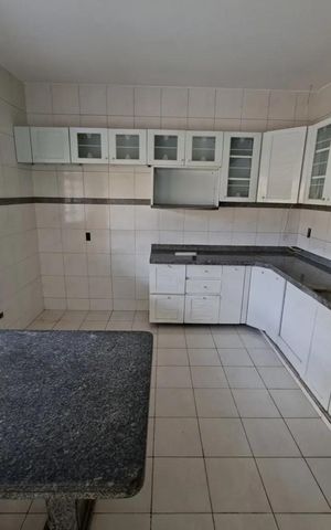 Casa para alugar com 50m², 4 quartos e 1 vaga Casa para alugar com 50m², 4 quartos e 1 vagaCozinha
