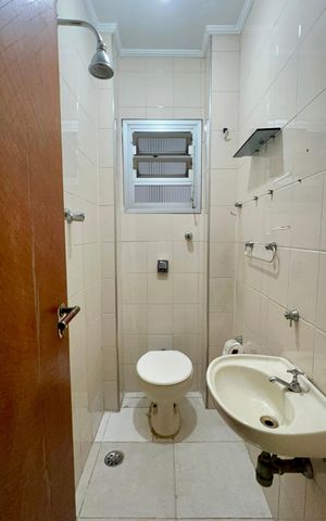 Apartamento à venda com 138m², 3 quartos e sem vaga Apartamento à venda com 138m², 3 quartos e sem vagaBanheiro de serviço