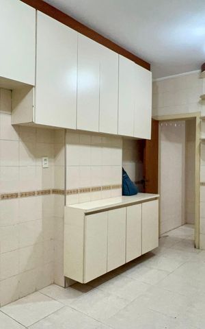 Apartamento à venda com 138m², 3 quartos e sem vaga Apartamento à venda com 138m², 3 quartos e sem vagaCozinha