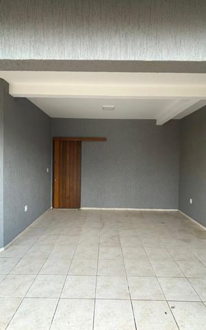 Casa à venda com 100m², 3 quartos e 2 vagas
