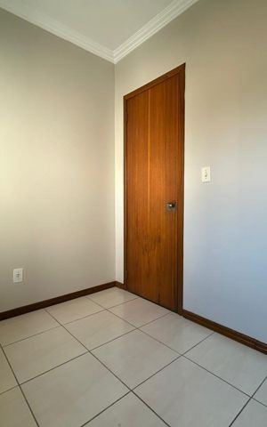 Casa à venda com 100m², 3 quartos e 2 vagas Casa à venda com 100m², 3 quartos e 2 vagasQuarto 3