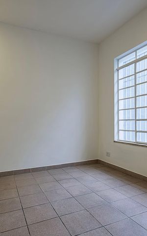 Casa para alugar com 94m², 3 quartos e 1 vaga Casa para alugar com 94m², 3 quartos e 1 vagaSala