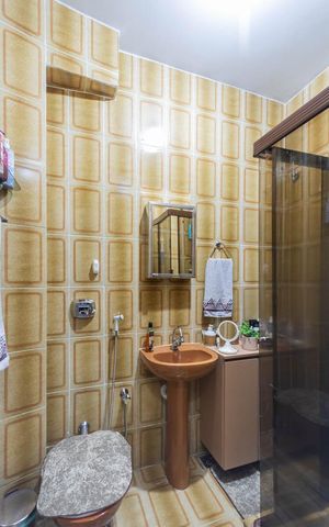 Apartamento à venda com 75m², 2 quartos e sem vagaBanheiro