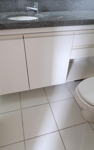 Apartamento para alugar com 70m², 2 quartos e 2 vagasBanheiro do Quarto 2