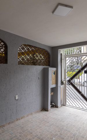 Casa de condomínio à venda com 175m², 3 quartos e 1 vaga Casa de condomínio à venda com 175m², 3 quartos e 1 vagaGaragem
